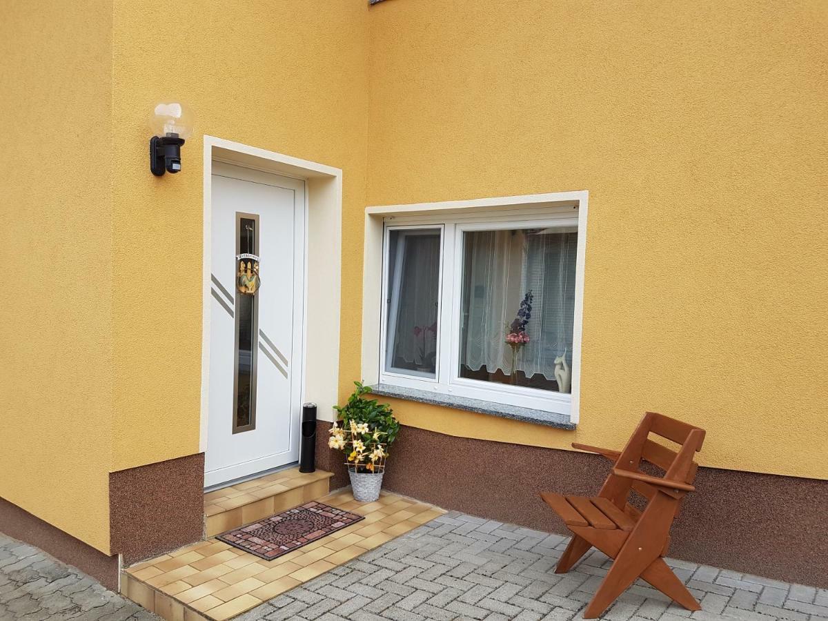 Ferienwohnung Hahn نويزيله المظهر الخارجي الصورة